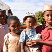 enfants malgaches à l'ASA