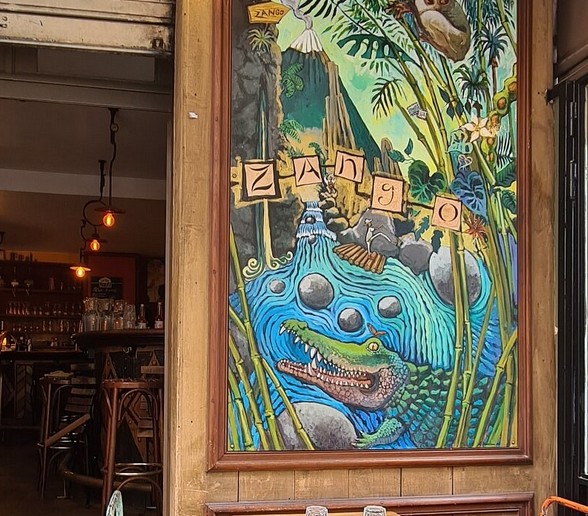 intérieur bar zango